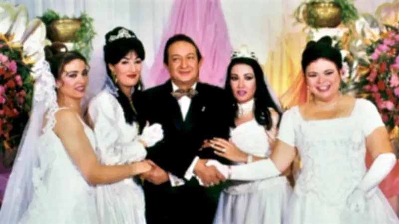 كواليس مسلسل 'عائلة الحاج متولي': تأجيل مشهد زفاف بسبب مدفع الإمساك واعتراضات رسمية