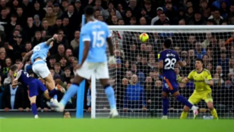 مانشستر سيتي يستعد لمواجهة ليدز يونايتد بعد فوز مثير على نيوكاسل في الدوري الإنجليزي