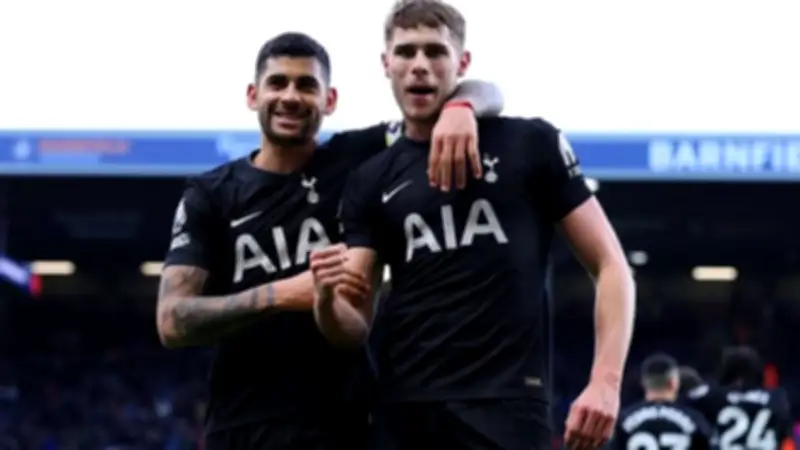 توتنهام يستعد لمواجهة أرسنال في ديربي لندن ضمن الدوري الإنجليزي