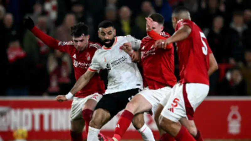 ليفربول يواجه كابوس نوتنجهام فورست في الدوري الإنجليزي: أرقام سلبية وتحدٍ لصلاح