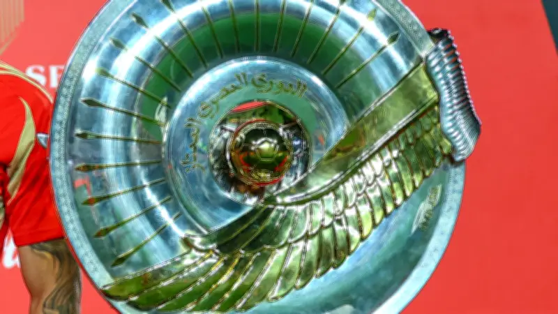 رئيس الإسماعيلي يطالب بإلغاء الهبوط مجدداً.. لماذا لا يقام الدوري بمجموعتين؟