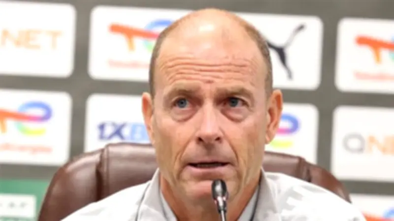 توروب يعلن قائمة الأهلي اليوم لمعسكر مواجهة سموحة في الدوري المصري