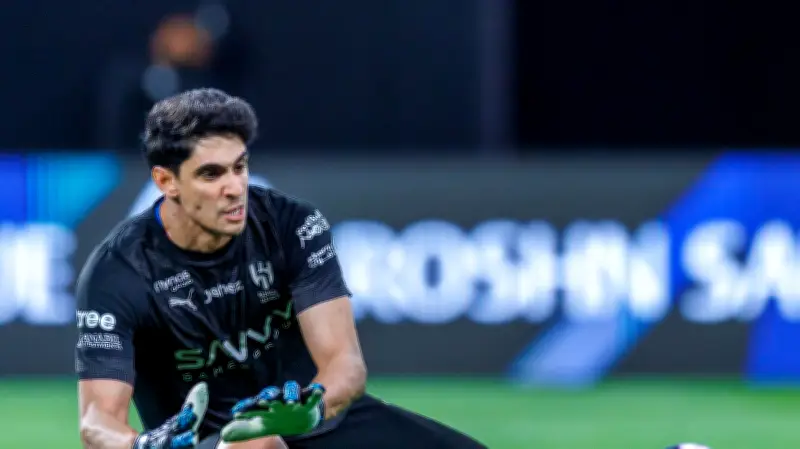 ياسين بونو يصف تعادل الهلال أمام الاتحاد بـ