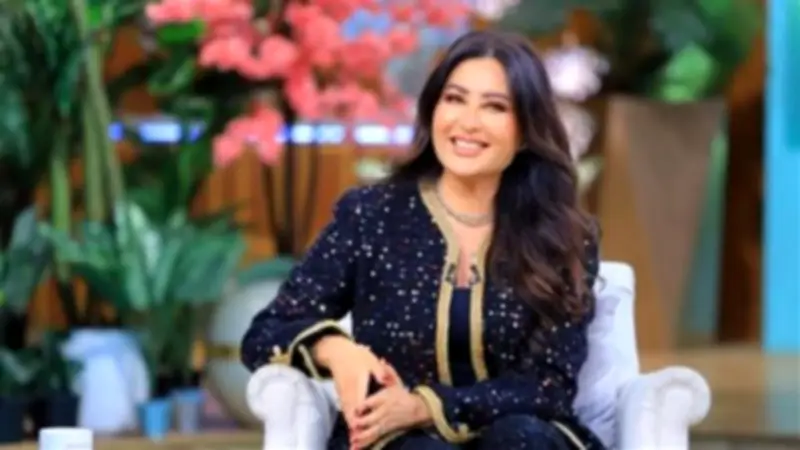 لطيفة تصل مصر في أول رمضان: 'أم الدنيا وهتبقى قد الدنيا'