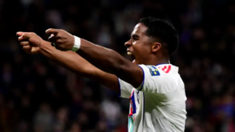 إندريك يكشف عن حلمه باللعب مع فينيسيوس ومبابي للفوز بدوري الأبطال