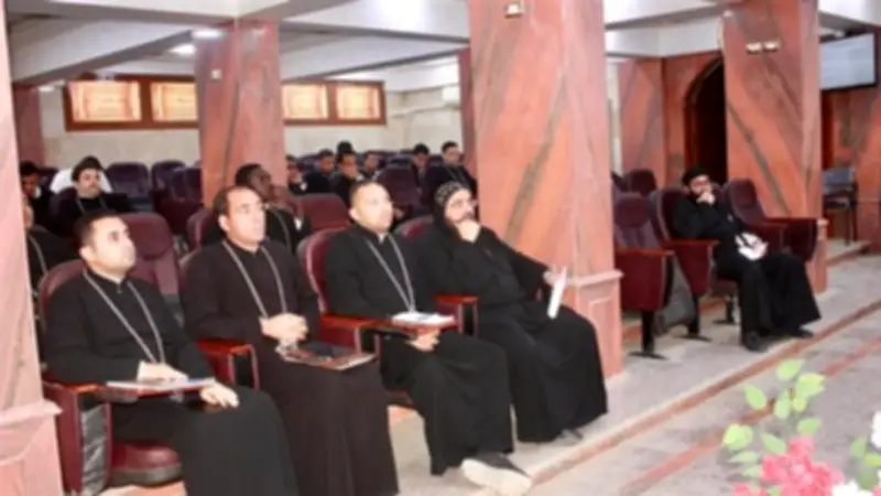 دير المحرق يطلق كورس الذكاء الاصطناعي لطلبة الكلية الإكليريكية اللاهوتية