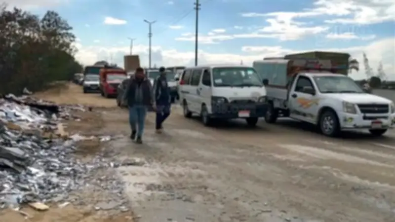 محافظ الشرقية يوجه بتعامل عاجل مع انقلاب سيارة نقل في بلبيس