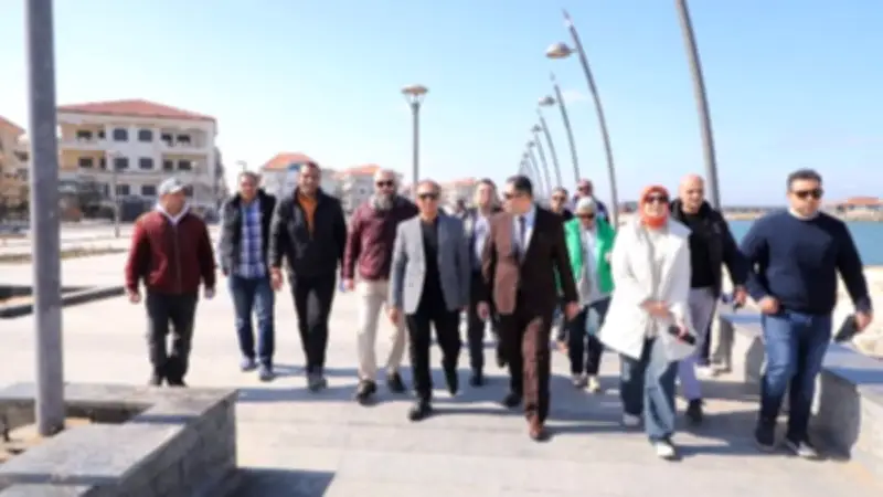 محافظ دمياط يتفقد مشروع تطوير منطقة اللسان وكورنيش البحر برأس البر