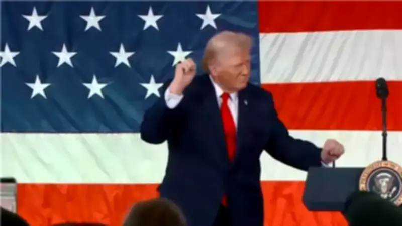 ترامب يصر على مواصلة المفاوضات مع إيران لاستنفاد كل السبل الدبلوماسية قبل أي تصعيد