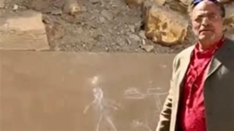 إخلاء سبيل مرشد سياحي متهم بالرسم على هرم أوناس بسقارة بكفالة مالية