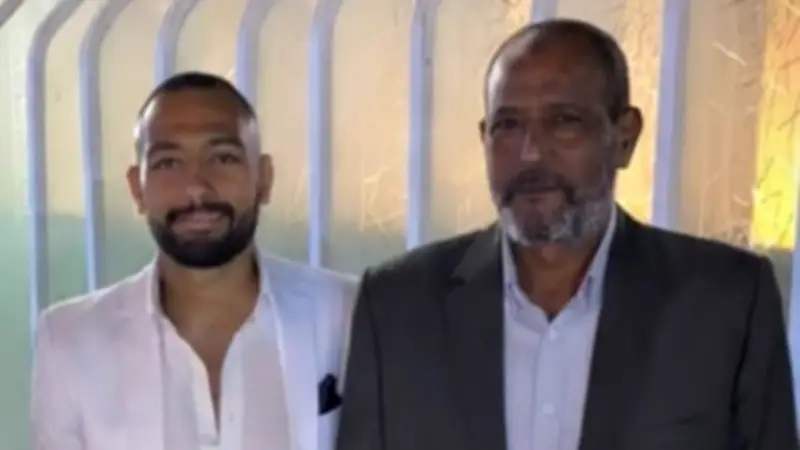 شهاب الدين أحمد ينعى والده بكلمات مؤثرة: 