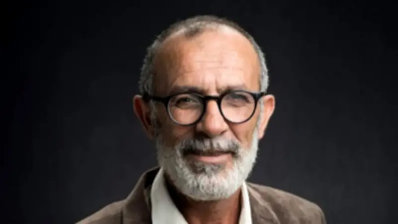 الظهور الأول لكامل الباشا في مسلسل صحاب الأرض يضفي بعدًا دراميًا جديدًا