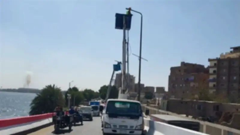 محافظ قنا يؤكد: تطوير الإنارة أولوية ميدانية لتعزيز الأمان والجمالية