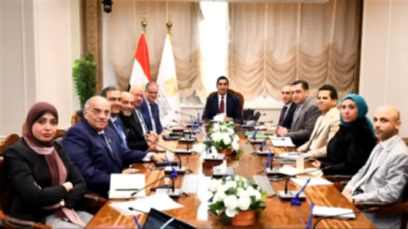 وزير الرياضة يلتقي مجلس مكافحة المنشطات ويستقبل منتخب السلاح بعد إنجاز أفريقي