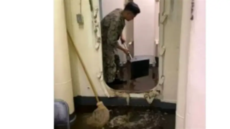 أزمة الصرف الصحي تعطل حاملة الطائرات الأمريكية جيرالد فورد في اليونان