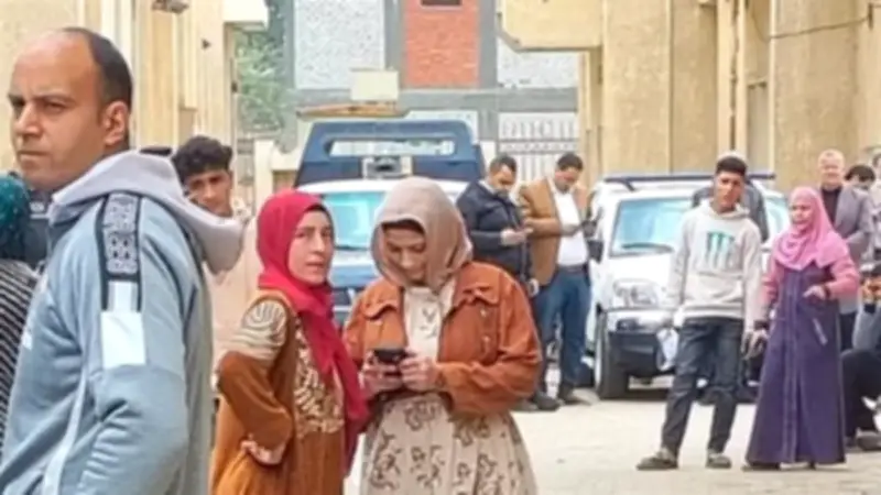 وكيل تعليم الغربية يطمئن على تلاميذ حادث انقلاب تروسيكل ويؤكد سلامة الإصابات