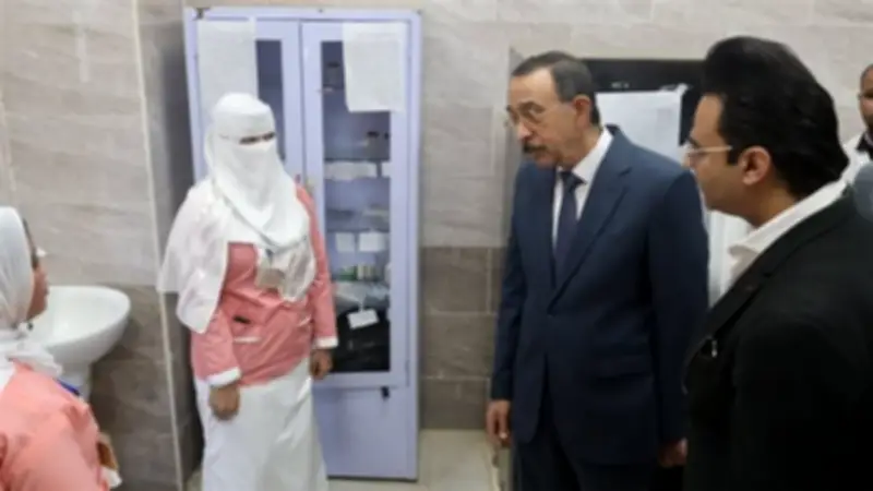 محافظ سوهاج يوجه بتطوير مستشفى العسيرات ويطالب بتقرير شامل عن أوضاع المستشفيات