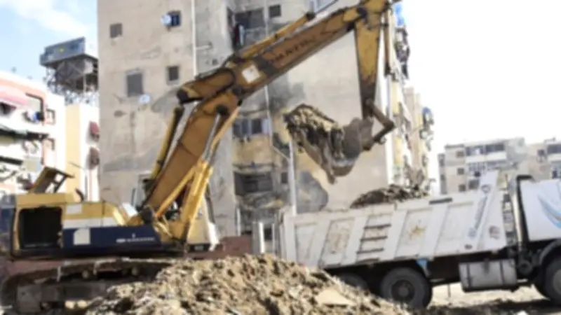 بورسعيد تشن حملة مكثفة لإزالة تراكمات مخلفات التصنيع الأصفر في الضواحي