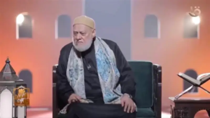 علي جمعة يوضح الحكم الشرعي لاطلاع الموظفين على بيانات العملاء: مخالفة القواعد حرام