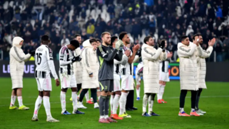 ضغط الجماهير يدفع حارس يوفنتوس لتعطيل حسابه على وسائل التواصل بعد إهانات جماهيرية