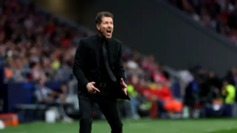 إنتر ميلان ينفي رسميًا أنباء التعاقد مع دييجو سيميوني للموسم المقبل