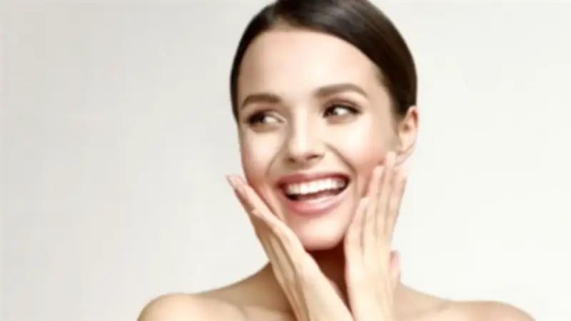 وصفة طبيعية لترطيب بشرة الجسم في رمضان: نصائح خبيرة تجميل للحفاظ على النعومة