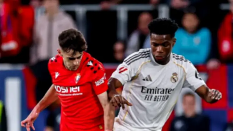 ريال مدريد يستضيف بنفيكا في إياب ملحق دوري أبطال أوروبا وسط توترات عنصرية