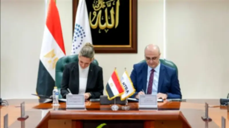 مصر تفتح آفاقًا جديدة: تراخيص لإنترنت الأشياء في السيارات لمرسيديس بنز