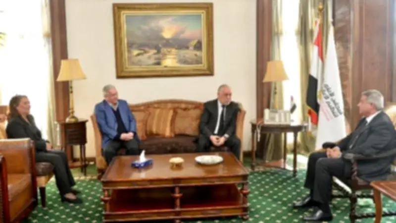 رئيس الأعلى للإعلام يجتمع مع النقابات الفنية لتقييم دراما رمضان والبرامج الترفيهية