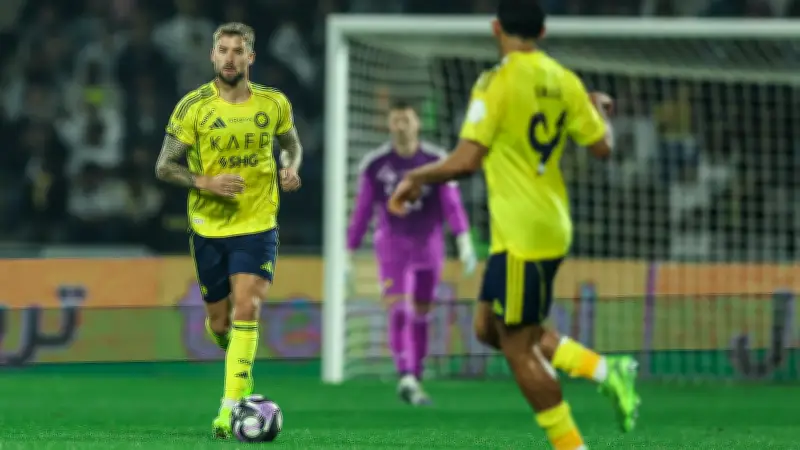 خطأ كارثي للحارس العنيزي يمنح إينيجو مارتينيز هدفًا نادرًا في دوري روشن السعودي