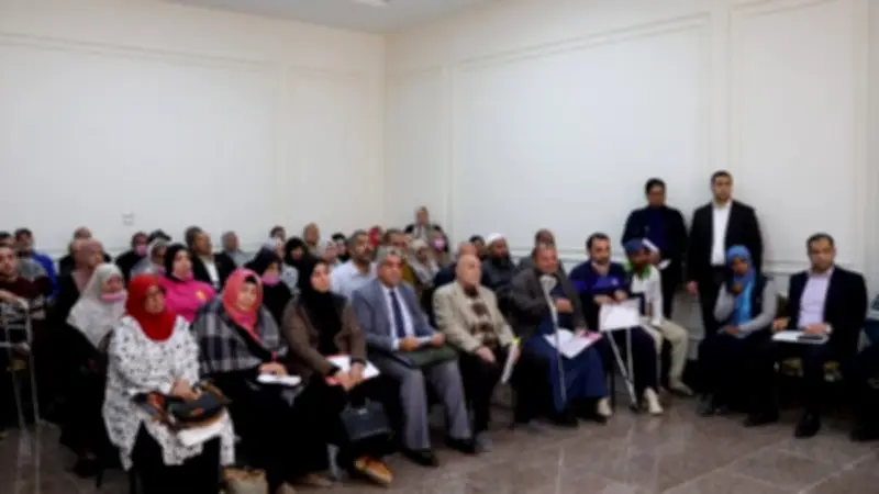 محافظ الإسماعيلية يلتقي المواطنين في أول لقاء جماهيري لمعالجة شكاواهم