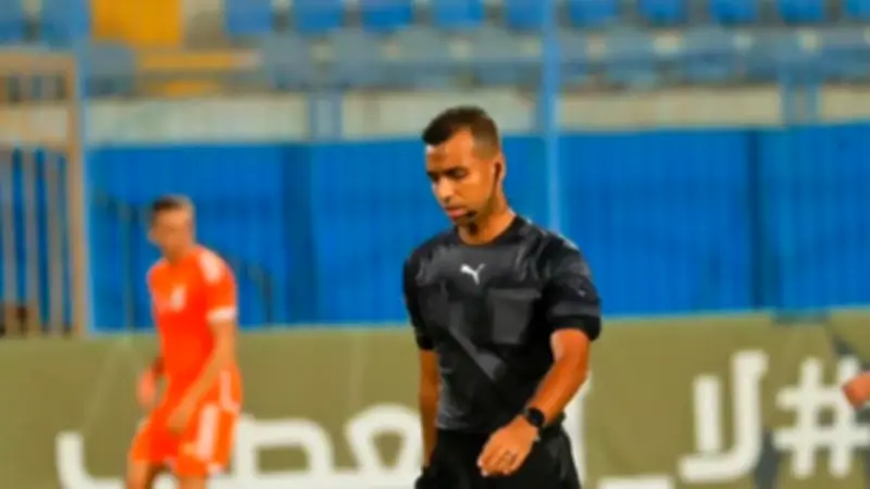 أزمة حكم.. مصطفى الشهدي يخالف القواعد قبل مواجهة الأهلي وسموحة بالدوري