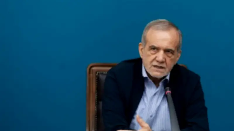 الرئيس الإيراني يؤكد: لا نسعى لتطوير سلاح نووي بناءً على أمر من المرشد