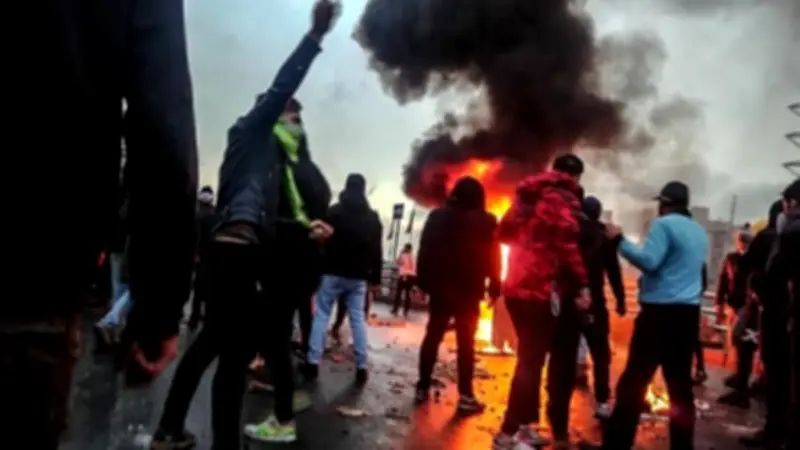 الرئيس الإيراني: نحترم الاحتجاج السلمي لكن أحداث يناير كانت محاولة لإسقاط النظام