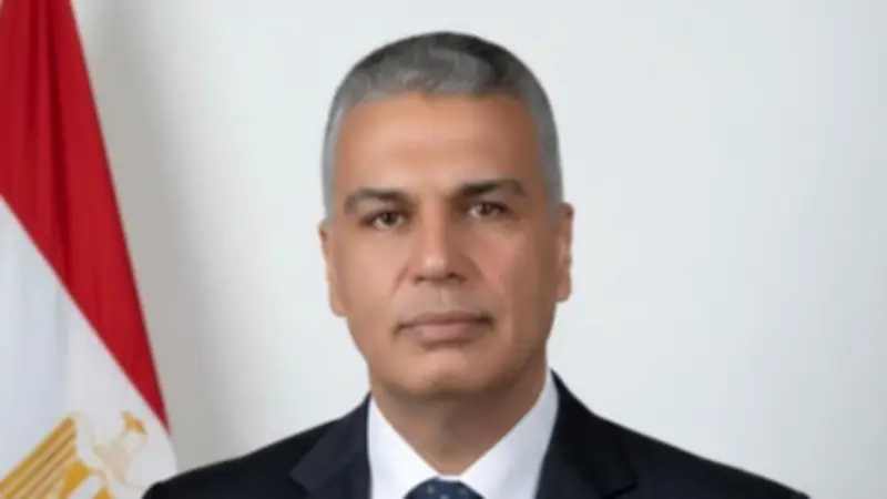 محافظ جنوب سيناء ينهي عقود المستشارين في خطوة لترشيد الإنفاق ورفع الكفاءة الإدارية