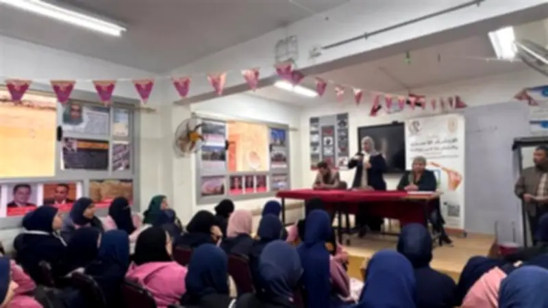 فرع دمياط للمجلس القومي للمرأة ينظم ندوات توعوية حول التنشئة المتوازنة لطالبات الثانوي