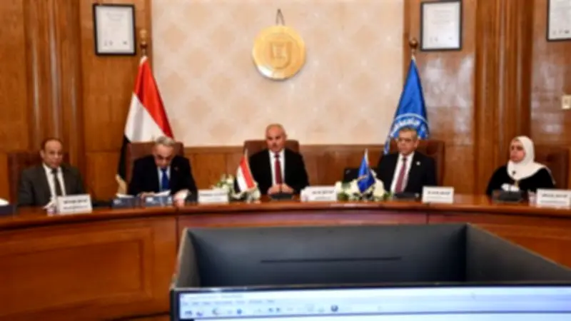 محافظ الإسماعيلية يعلن بدء مرحلة جديدة من التعاون البنّاء مع جامعة قناة السويس