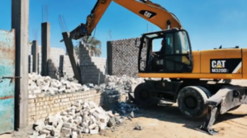 أسيوط تشن حملة موسعة لإزالة التعديات على الأراضي الزراعية وأملاك الدولة