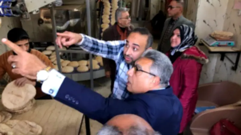 محافظ الدقهلية يتفقد مخابز المنصورة لضبط جودة الخبز والالتزام بالموازين القانونية