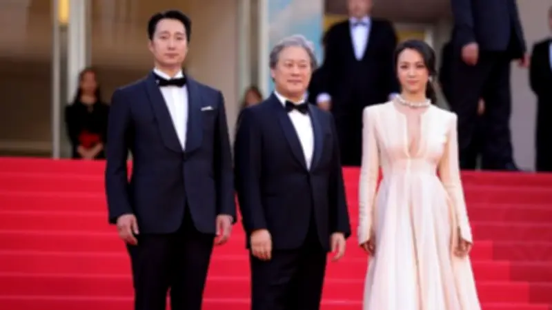 المخرج الكوري بارك تشان ووك يتولى رئاسة لجنة تحكيم مهرجان كان السينمائي الدولي