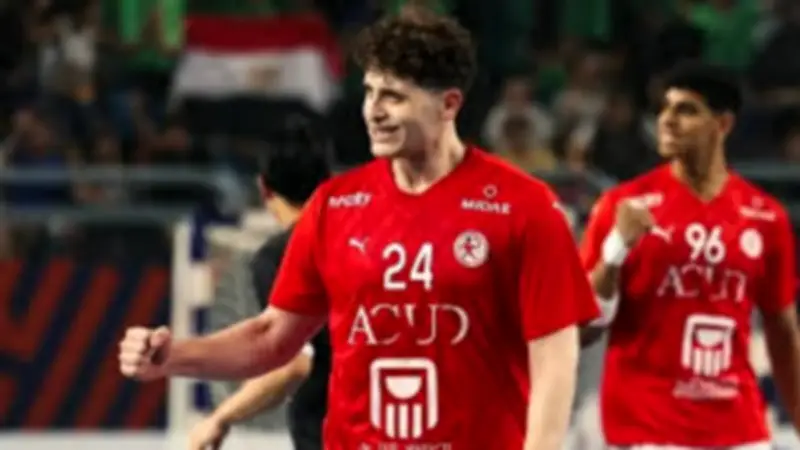 إصابة يوسف لؤلؤ قائد منتخب شباب اليد بالتواء شديد في الكاحل خلال التدريبات