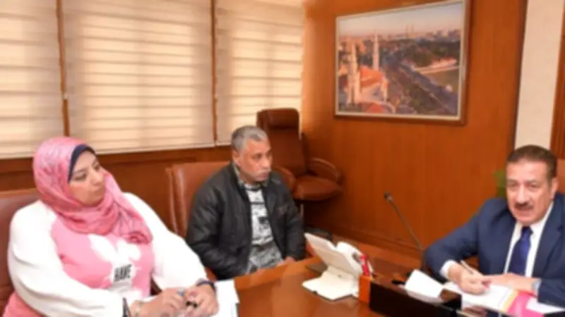محافظ بورسعيد يواصل لقاءاته مع المواطنين لمعالجة احتياجاتهم وتقديم الدعم العاجل