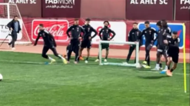 تريزيجيه وزيزو يعودان لمران الأهلي استعدادًا لمواجهة زد في الدوري الممتاز