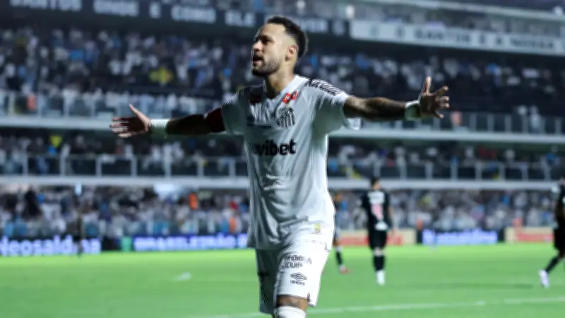 نيمار يسجل ثنائية ويدعم فينيسيوس جونيور في فوز سانتوس على فاسكو دا جاما بالدوري البرازيلي