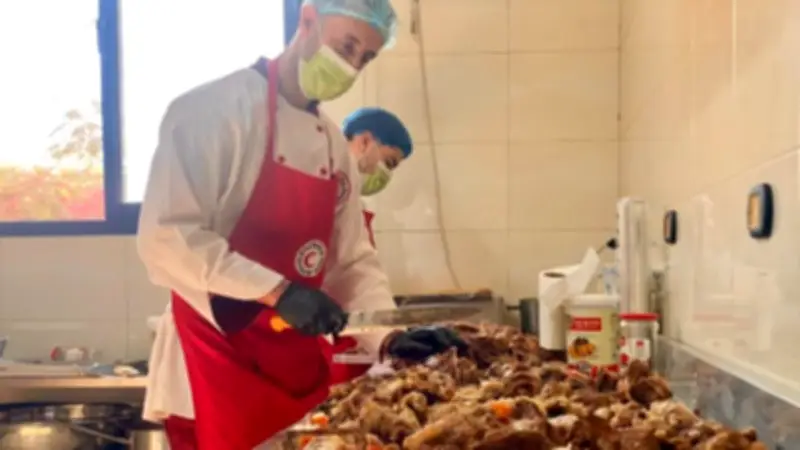 مبادرة إنسانية: الهلال الأحمر المصري يواصل إفطار مليون صائم في غزة