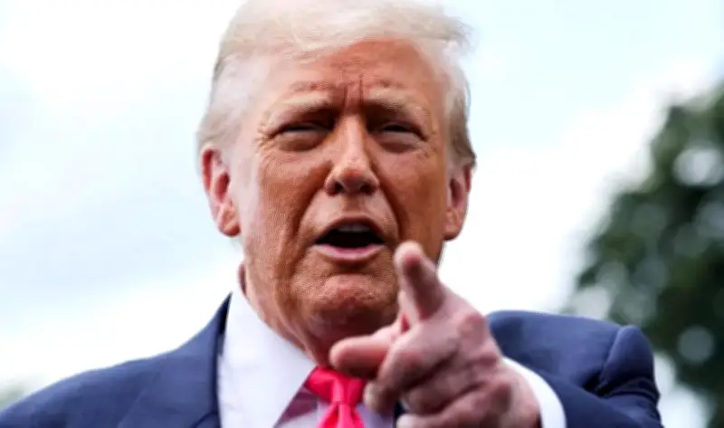 ترامب يعلن عدم اتخاذ قرار بعد بشأن إيران وسط تصاعد التوترات