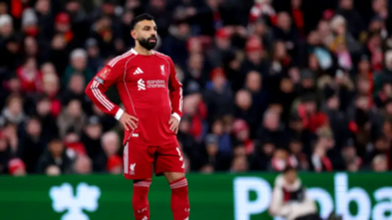 شيرر يثير الجدل: هل يفقد محمد صلاح مكانه الأساسي في ليفربول؟