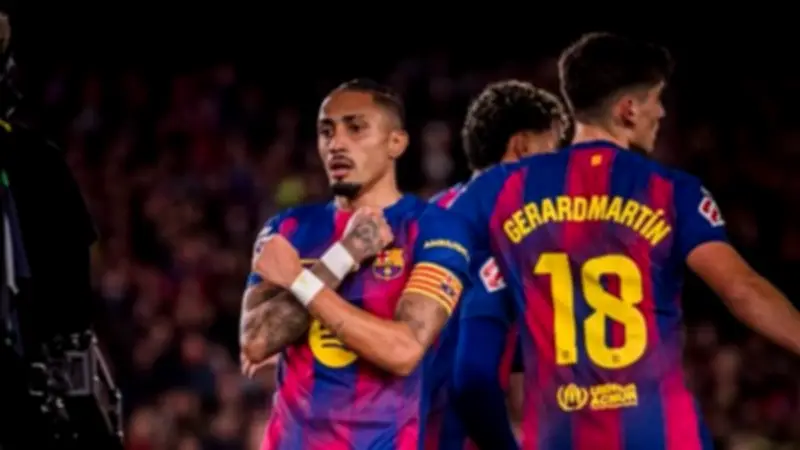 برشلونة يستعد لمواجهة فياريال في الدوري الإسباني بتشكيل متوقع وغياب دي يونج