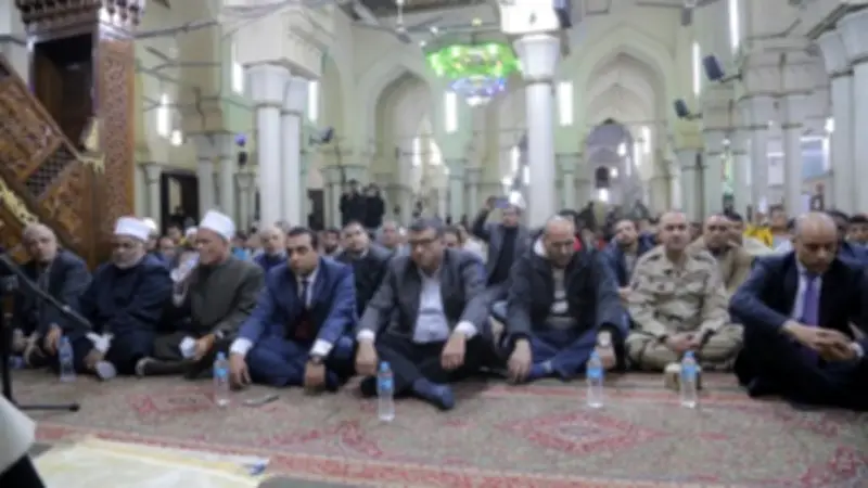 محافظ قنا يرعى احتفال الأوقاف بذكرى انتصارات العاشر من رمضان في مسجد سيدي عبد الرحيم القنائي