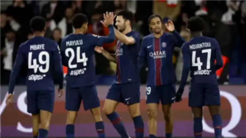 باريس سان جيرمان يتصدر الدوري الفرنسي بفوز صعب على لوهافر بهدف وحيد